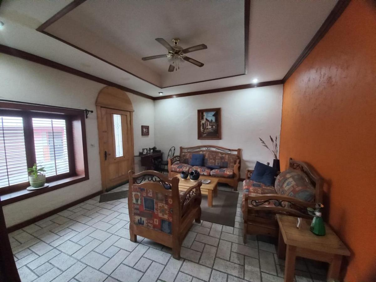 Home Stay Maria Hidalgo del Parral Eksteriør bilde